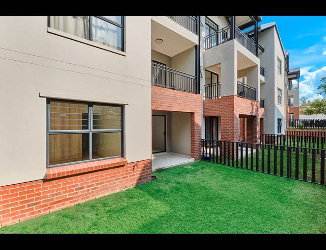 2 BEDROOM APARTMENT FOR SALE IN RANDPARK RIDGE
